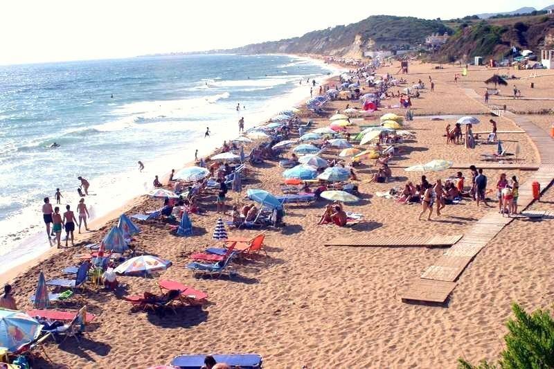 Perivólion Santa Barbara Lakis Apartments المظهر الخارجي الصورة